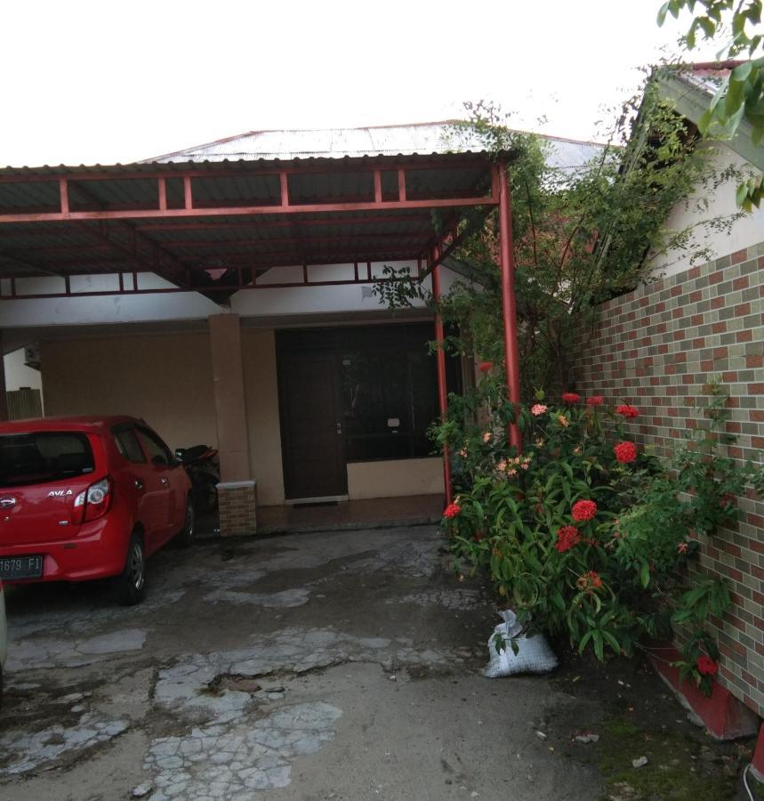 Wisma Arjuna Palangkaraya Bagian luar foto